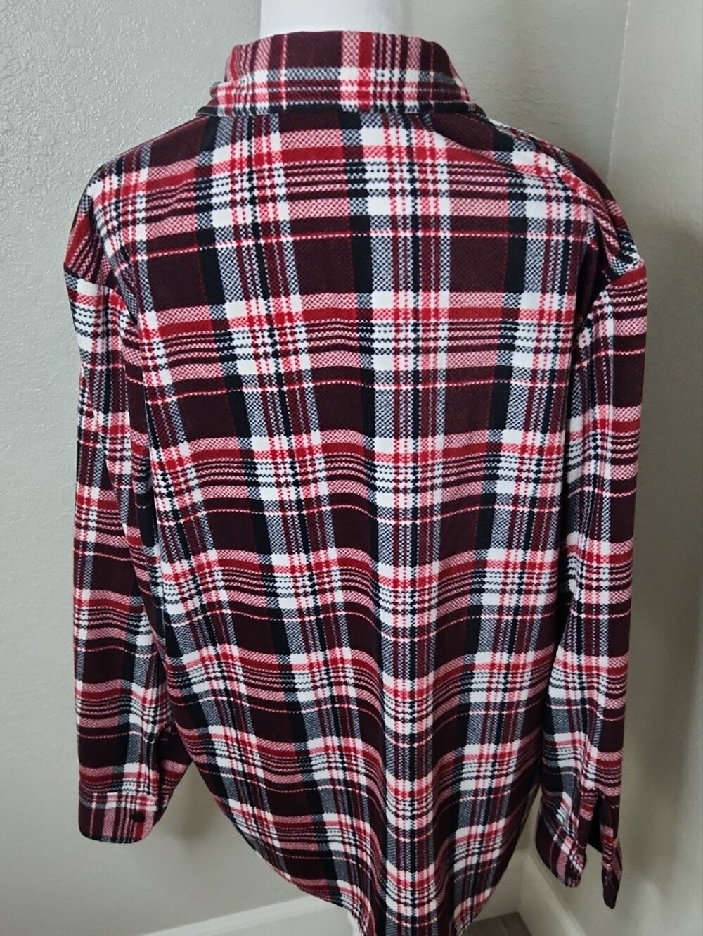 Riders By Lee Women's Soft Red and Black Plaid Button-Up Shirt Flannel - Picture 8 of 9